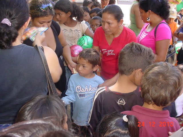 Fueron apenas 100 juguetes, pero causo sensacion entre los infantes